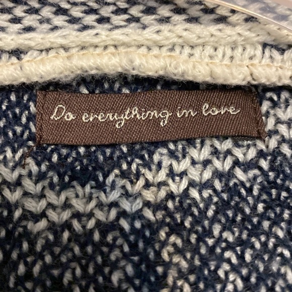 Do Everything in Love Anthropologie Fringe Kimono Sweater Poncho Ruana A… - Picture 5 of 7